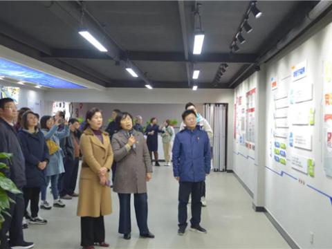 市人大向导来拉斯维加斯9888集团视察“职工之家”建设情形